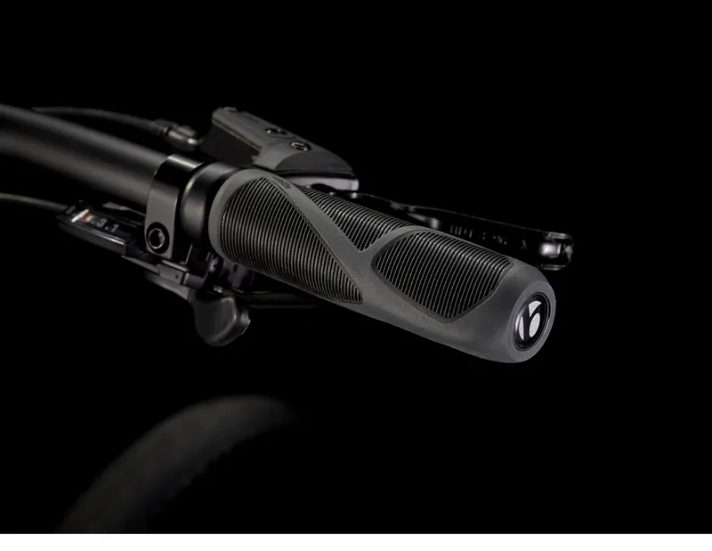 Trek Verve 2 Equipped Lowstep Hybrid Bike in Grey -7